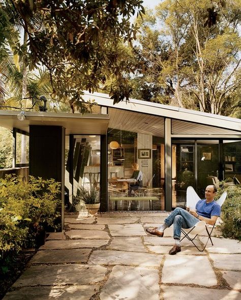 The Mutual Housing Association by Dwell - Dwell Residential Exterior, Midcentury House, Mcm Style, Stone Patio, Addition Ideas, Mid Century Architecture, California Homes, Mid Century Modern House, Style At Home