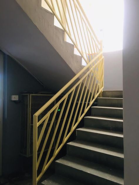 Ms Handrail Design, Ms Railing Design For Staircase, Ms Railing Design Balcony, Ms Gate Design, Ms Gate, Reling Design, Steel Stairs Design, Iron Balcony Railing, Indian Flag Images