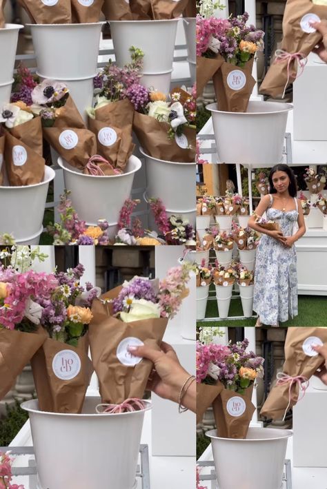 Floral Vendor Booth Ideas, Pop Up Flower Shop Display, Florist Market Stall, Diy Flower Market Stand, Pop Up Flower Stand, Market Flower Bouquet, Floral Pop Up Shop, Flower Bar Set Up, Flower Booth Display Ideas