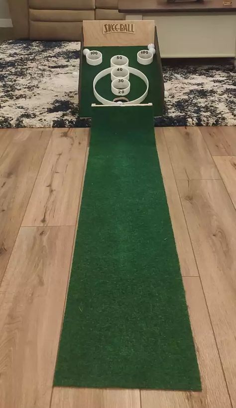 Putt Putt Skee Ball DIY - Imgur Skee Ball Diy Plans, Skee Ball Diy, Putt Putt Golf, Diy Yard Games, Golf Diy, Skee Ball, Colorful Wedding Flowers, Family Fun Games, Yard Games