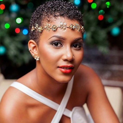 nigerianwedding Hair Inspiration For Short Hair, African Women Hairstyles, Natural Bridal Hair, Headbands For Short Hair, Short Hair Bride, Short Natural Curly Hair, Natural Wedding Hairstyles, Clipper Cut, Natural Hair Accessories