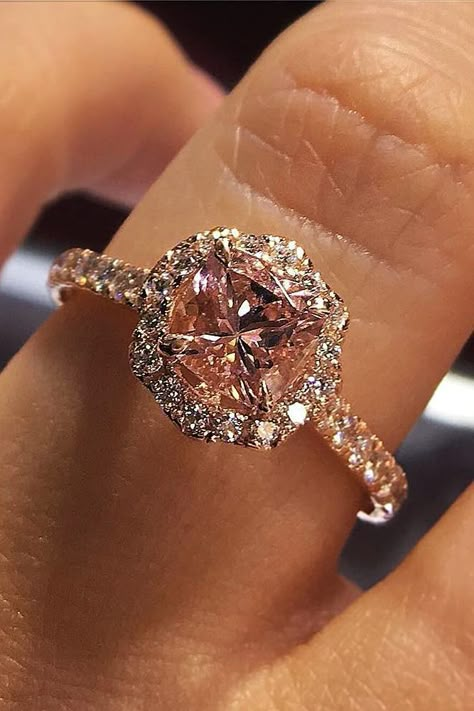 Fine Engagement Rings, Tattoo Henna, Cute Engagement Rings, Future Engagement Rings, Cushion Cut Engagement, Gorgeous Rings, Cushion Cut Engagement Ring, Wedding Rings Halo, Beautiful Wedding Rings