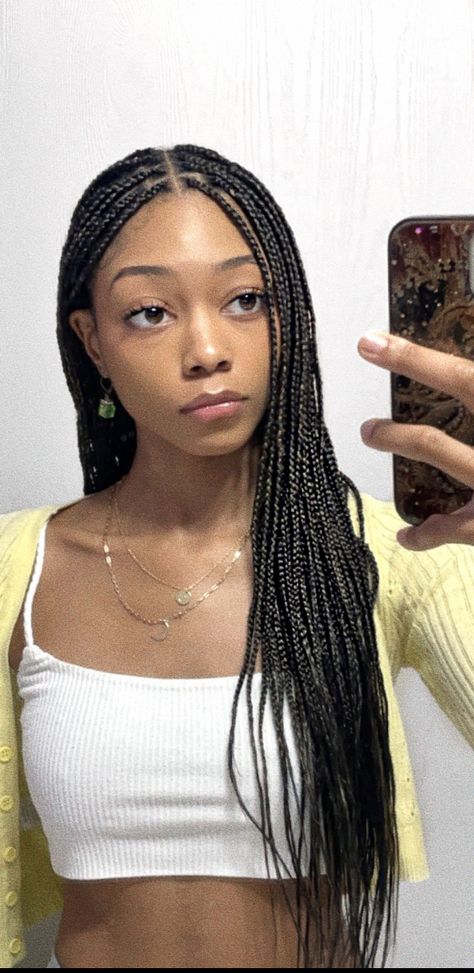 Black girl
Knotless braids
Braids
Natural hair
Brown eyes
Slim
Yellow Knot Less Braids, Romantic Waves, Black Box Braids, Individual Braids, Braid Inspiration, Hairstyles 2024, Stunning Hairstyles, Box Braids Hairstyles For Black Women, Cute Box Braids Hairstyles