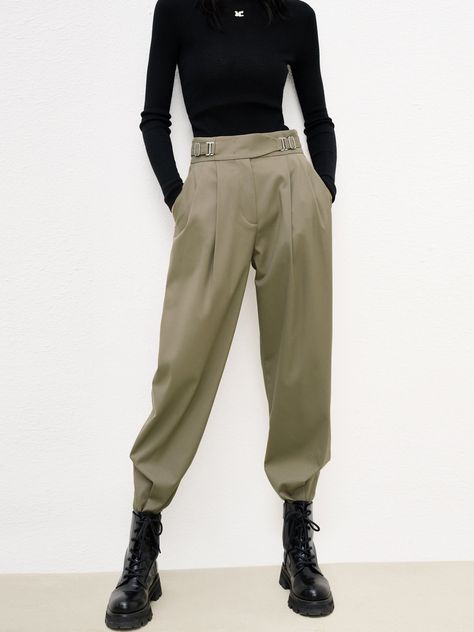 MO&Co. Women's High Waist Tapered Trousers Features : - Tapered leg silhouette- Concealed button and zip closure- Double side pocket design Code: MBB4PAT017The back length of size M is 101cmMATERIALS & CARE Material: 68.5% Polyester 29.9% Viscose 1.6% SpandexMild machine wash below 30°CDo not bleach, hang to dryDo not tumble dry, iron at low temperatureDo not soak, do not expose to the sunWash with similar colors and neutral detergentPlease select your own size in the size chart according to your figure and serve model size as a guideline. Tapered Trousers, Side Pocket, Pocket Design, Blue Black, High Waist, Size Chart, Blue Color, Trousers, High Waisted