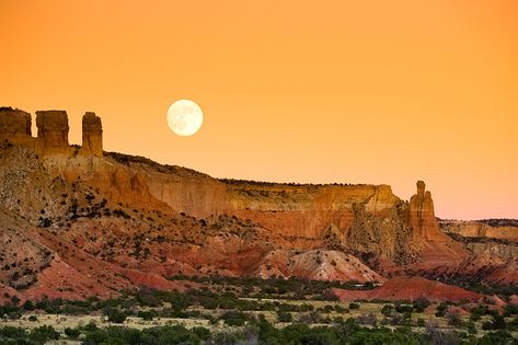 Mexican Desert, Ghost Ranch, New Mexico Style, Art Retreats, Sante Fe, Land Of Enchantment, Call Of The Wild, Western Aesthetic, Soul Art