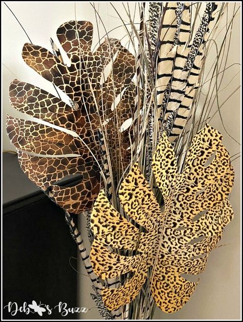 Animal Print Room Decor, Safari Living Rooms, Safari Bedroom Decor, Animal Print Decorations, Animal Print Bedroom, African Safari Decor, African Decor Living Room, Animal Print Rooms, Africa Decor