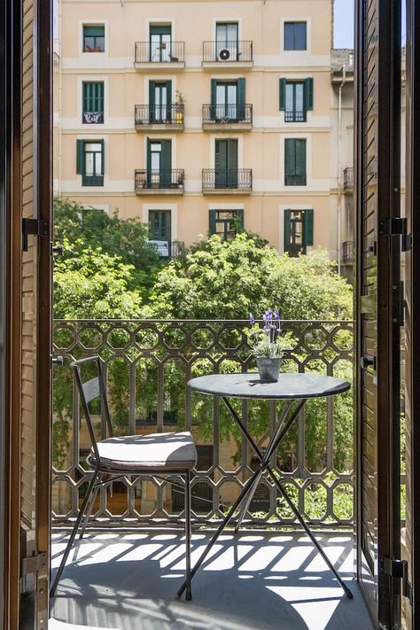 European City Apartment, Europe Apartment Interior, Barcelona Interior Design Apartments, Spanish Apartment Barcelona, Barcelona House Aesthetic, Barcelona Aesthetic Apartment, Apartment In Spain Aesthetic, Nyc Balcony Aesthetic, Italy Apartment Interior