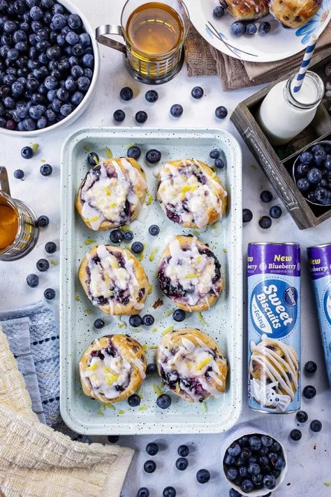 These Blueberry Cream Cheese Biscuit Danish look delicious. Can't wait to try this recipe! #ad #pillsburypartner Pillsbury Blueberry Sweet Biscuits, Blueberry Biscuit Dessert, Pillsbury Blueberry Biscuits Recipe, Pillsbury Biscuit Recipes, Dessert Muffins, Cream Cheese Biscuits, Chocolate Chip Biscuits, Cookie Cupcakes, Cheese Biscuit