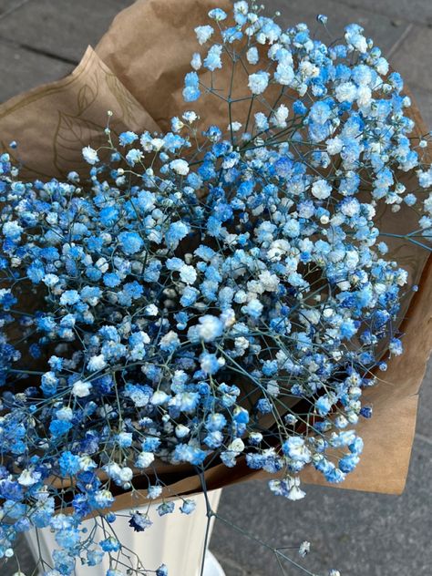 Blue Flowers Bouquet, Blue Flower Wallpaper, Boquette Flowers, Light Blue Flowers, Nothing But Flowers, Blue Bouquet, Flower Therapy, Beautiful Bouquet Of Flowers, Bouquet Of Flowers