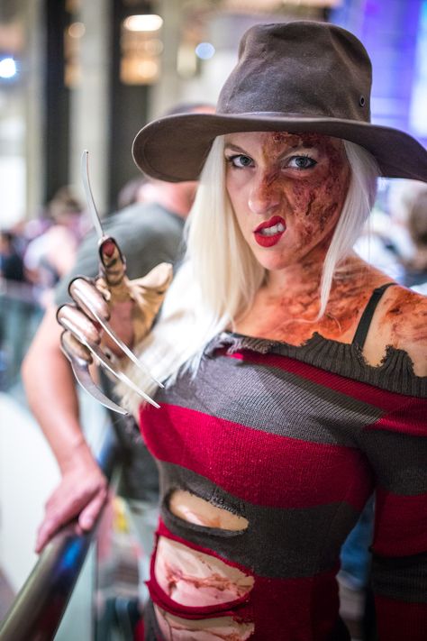 Dragon*Con 2015 Favorite Cosplay - Album on Imgur Fred Kruger, Freddy Krueger Makeup, Freddy Krueger Costume, Horror Halloween Costumes, Rule 63, Halloween Makeup Scary, Costumes For Teens, Halloween Costume Outfits, The Flood