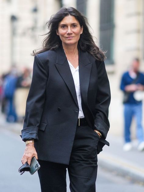 Editor Outfit, French Summer Outfits, Emmanuelle Alt Style, French Style Fashion, French Outfits, Vogue Editors, French Vogue, Emmanuelle Alt, French Women Style