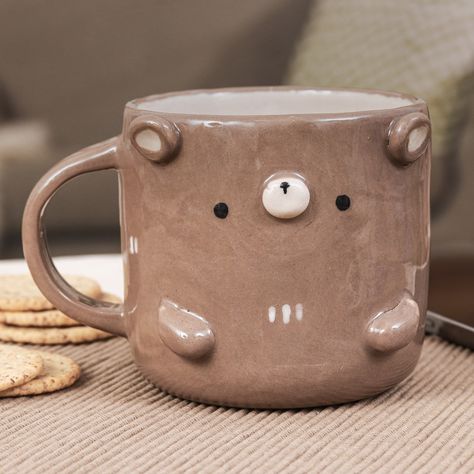 Cute Ceramics Mug, Ceramic Mug Animal, Ceramic Pieces Projects, Slab Cup Ideas, Animal Ceramic Mug, Mugs To Make Out Of Clay, Mug Designs Pottery, Ceramic Tea Cup Set, Pottery Coffee & Tea Cups