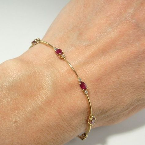 Ruby Bracelet, Jewelry Bracelets Gold, Bangles Jewelry Designs, Diamond Tennis Bracelet, Gold Bangles Design, Dope Jewelry, Chain Links, Jewelry Lookbook, Ruby Diamond