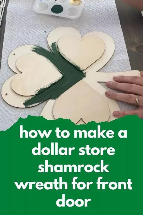 Diy St Patricks Day Wreath, Diy St Patricks Day Decor, Clover Wreath, St Patricks Decorations, Shamrock Craft, St. Patrick's Day Diy, Wreaths St Patricks, Front Door Diy, March Crafts