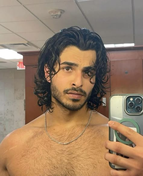 Man Long Curly Hair, Latino Men Hairstyles, Latino Haircut Men, Italian Hairstyles Men, Long Wavy Hair Men, Beard Reference, Handsome Mexican Men, Beard Aesthetic, Guy With Beard