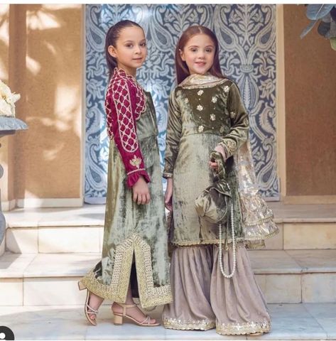 Velvet Dress Designs For Kids, Baby Girl Suit Design, Pretty Suits, Desert Princess, Stitching Styles, New Dress Pattern, Toddler Flower Girl, Eid Clothes, Capelet Dress