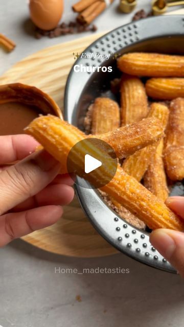 How To Make Churros, Mexican Churros, Churro Recipe, Slow Video, Easy Churros, Easy Churros Recipe, Churros Recipe, Food Homemade, Dessert Easy