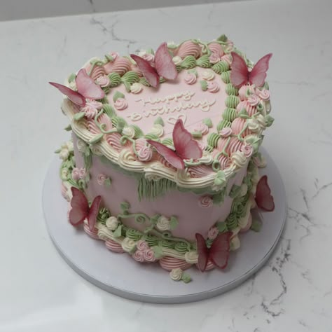 Square Butterfly Cake, Vintage Butterfly Cake, Fairy Cake Design, Vintage Fairy Cake, Pink And Green Birthday Cake, Birthday Cakes Aesthetic, Fairy Garden Birthday Cake, Vintage Cake Heart, Garden Birthday Cake