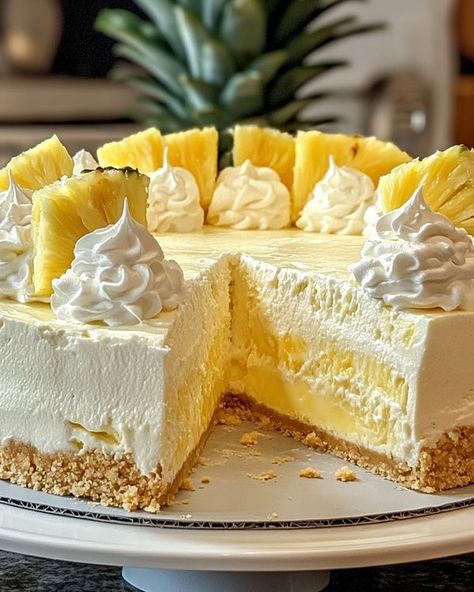 Pineapple Cream Cheesecake, Pineapple Cheesecake Recipes, Tropical Cheesecake, Pineapple Cheesecake, Delicious Cheesecake Recipes, Cream Pies, Cream Cheese Recipes, Mini Cheesecakes, Navidad Diy