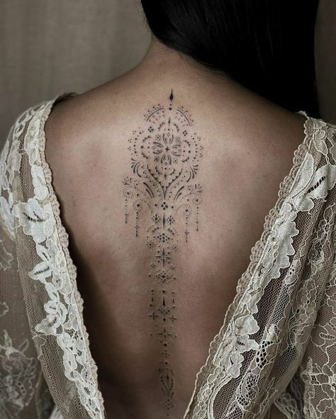 Female Fine Line Back Tattoo, Blum Ttt Tattoo Design, Fine Line Ornamental Tattoo Back, Dotwork Back Tattoo, Back Tattoo Women Ornamental, Dangly Tattoo, Back Ornamental Tattoo Women, Ornamental Tattoo Back Woman, Delicate Ornamental Tattoo