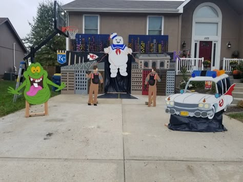 Ghostbusters Outdoor Decorations, Ghostbusters Outdoor Halloween Decor, Ghost Buster Halloween Decorations, Ghost Busters Halloween Decor, Ghostbuster Halloween Decorations, Ghostbusters Trunk Or Treat Ideas, Ghostbusters Halloween Decorations, Ghostbusters Decor, Ghostbusters Trunk Or Treat