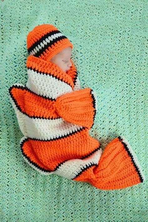 https://youtu.be/4PLeAqZLhD4?si=ITA8_PsfDQD5XHS6 Crochet Infant Halloween Costumes, Crochet Clownfish, Crochet Halloween Costumes, Crochet Baby Cocoon Pattern, Baby Cocoon Pattern, Crochet Baby Costumes, Crochet Costumes, Crochet Cocoon