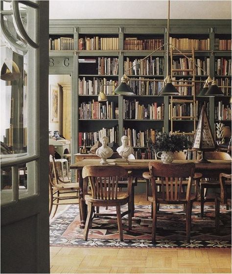 Built in bookcases in the dining room, never really thought about it but now I love this idea! Centsational Style, Green Library, Dining Room Library, Library Room, Regal Design, Home Library Design, Room Library, Design Library, Home Libraries