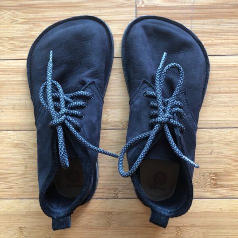 Softstar Shoes Sawyer Review | Anya's Reviews Softstar Shoes, Anya's Reviews, Homemade Shoes, Sukienki Maksi, Shoe Cobbler, Viking Shoes, Affordable Shoes, Earth Shoes, Shoe Making