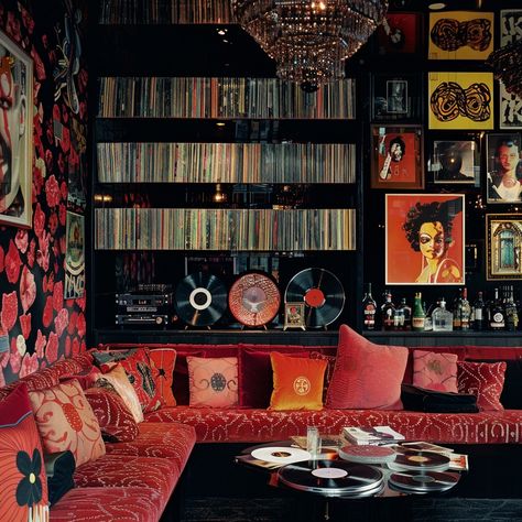 Vintage Rock And Roll Aesthetic Decor, Rock Apartment Aesthetic, Punk Rock Interior Design, Glam Rock Interior Design, Rocker Living Room, Rock N Roll Living Room Decor, Maximalist Interior Design Living Room, Cool Hang Out Room, Rock N Roll Apartment