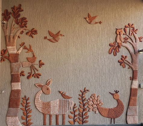 Terracotta Mural, Terracotta Painting, Terrace Wall, Beautiful Terrace, Gond Art, Applique Wall Hanging, Goose Bumps, Terracotta Art, Gond Painting