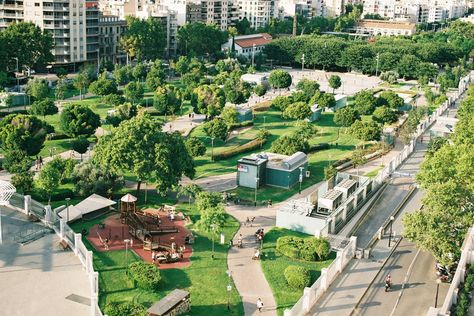 Park, tree, field and grass HD photo by Nerea Martí Sesarino (@nereamarti) on Unsplash Urban Heat Island, New Urbanism, Eco City, Areas Verdes, Natural Ecosystem, Urban Nature, Urban Park, Green City, Parking Design