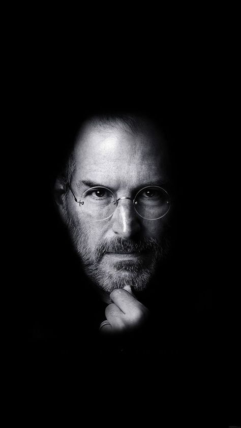 Steve Jobs Photo, Steve Jobs Apple, Desenho Tom E Jerry, Steve Jobs Quotes, Iphone 6 Plus Wallpaper, Black Hd Wallpaper, Black Wallpaper Iphone Dark, Steve Job, Iphone 6 Wallpaper