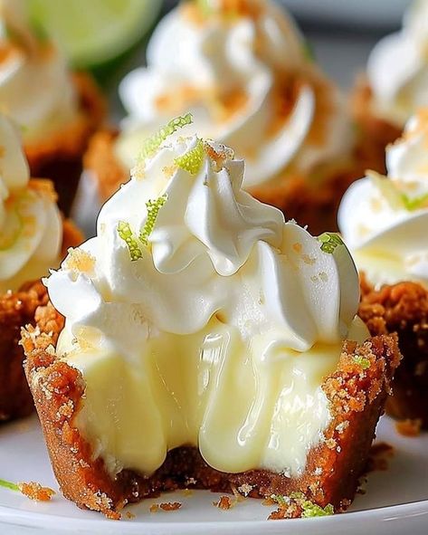 Key Lime Pie Recipe Easy, Avani Recipes, Dessert Recipes For Beginners, Optimal Recipes, Food And Wine Recipes, Mini Key Lime Pies, Key Lime Pies, Key Lime Desserts, Key Lime Pie Recipe