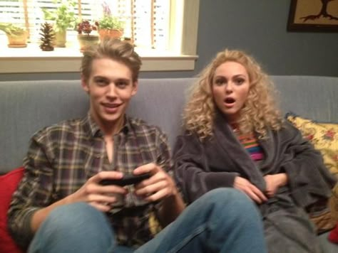 Austin Elvis, Carrie Diaries, Gossip Girl Fashion Blair, The Carrie Diaries, Chuck Blair, Annasophia Robb, Oscar Winners, Austin Butler, Christian Bale