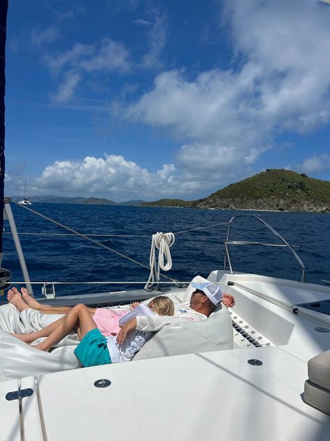 Sailing the BVI: A Family Trip to the British Virgin Islands Paris Things To Do, How To Book, Relaxing Vacations, British Virgin Islands, Best Resorts, Virgin Islands, Travel Beauty, Family Trip, Tropical Islands