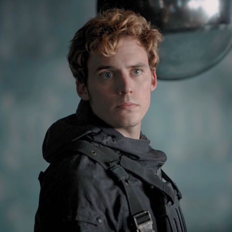 Sam Calfin, Sam Claflin Finnick, Fabian Prewett, Finnick Odair Sam Claflin, Hunger Games Finnick, Hunger Games Dr, Rabastan Lestrange, Finnick Odair, Hunger Games 3