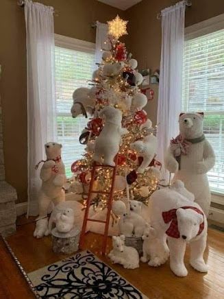 Polar Bear Christmas Decorations, Penguin Christmas Tree, Polar Bear Christmas, Christmas Tree Decorating Themes, Elegant Christmas Trees, Christmas Themes Decorations, Christmas Tree Decorating, Christmas Tree Inspiration, Tree Themes