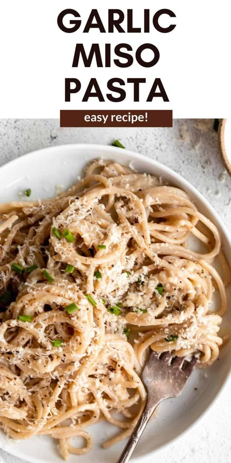 This 15 minute creamy miso pasta is a healthy and easy to make dinner recipe. This vegetarian pasta is made with garlic, parmesan and white miso. Serve with gluten free spaghetti for a simple and easy to make dinner. Miso Paste Recipes, Miso Pasta, Salmon Crispy, Miso Recipes, Grilled Chicken Pasta, Quick Vegetarian Dinner, Miso Recipe, Maple Glazed Salmon, Lemon Chicken Pasta