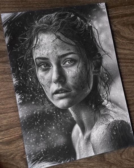 Hyper Realistic Charcoal Art, Hyper Realistic Drawings, Easy Charcoal Drawings, Hyperrealistic Drawing, Charcoal Painting, Album Cover Wallpaper Collage, Realistic Sketch, Portrait Drawings, Pencil Sketch Images