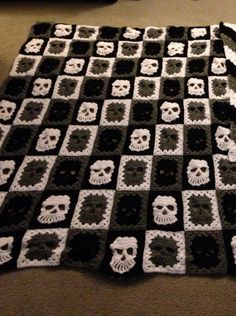 1000+ ideas about Crochet Skull Patterns on Pinterest | Crochet ... Crochet Skull Blanket, Crochet Skull Patterns, Skull Blanket, Crochet Skull, Fun Crochet Projects, Halloween Crochet, Crochet Afghans, Crochet Inspo, Diy Crochet Projects