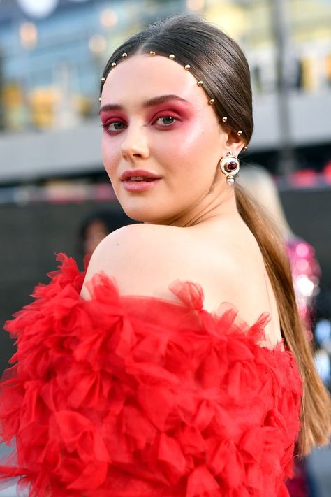 Katherine Langford, Celebrity Makeup Looks, Red Carpet Beauty, Editorial Hair, Editorial Makeup, Celebrity Makeup, Beauty Looks, Hair Art, Thanksgiving Dinner