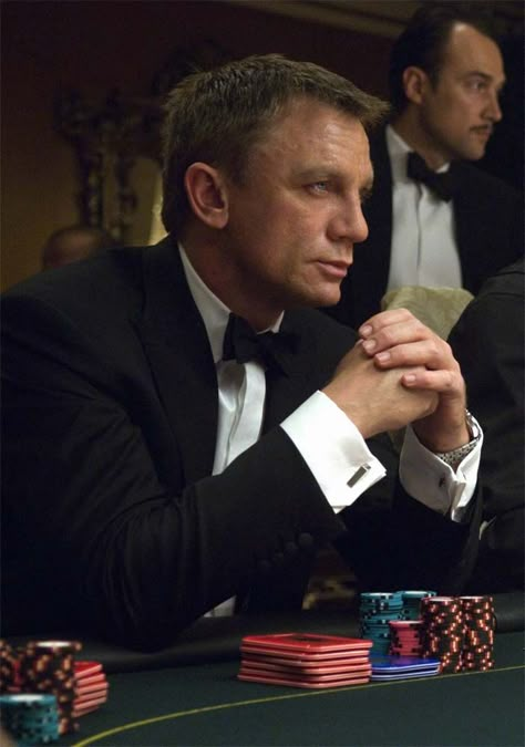 Daniel Craig, Pure hotness!! Craig 007, 007 Casino Royale, Daniel Craig 007, Daniel Graig, Richard Curtis, Bond Style, Damien Chazelle, James Bond Style, Daniel Craig James Bond