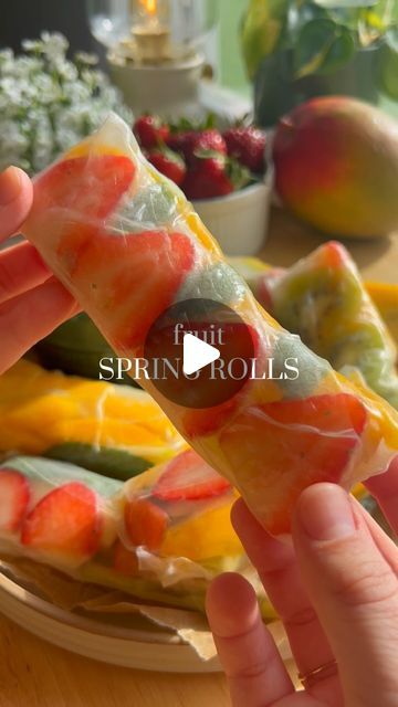 Kenna’s Cooks on Instagram: "fruit spring rolls 🍓🥝🥭🍎  chewy rice paper filled with lots of fresh fruit and mint, served with a creamy lime honey dip 😊  recipe is on my blog kennascooks.com link in bio 💚  #summer #fruitspringrolls #springrolls #dessert #easydessert #summerrecipes #easyrecipe #snacks #freshfood #healthyrecipes #funrecipes" Rice Paper Dessert Recipes, Spring Roll Filling Ideas Rice Paper, Brazil Declan Mckenna, Spring Roll Filling Ideas, Rice Rolls Recipe, Fruit Spring Rolls, Fresh Spring Rolls Recipe, Summer Rolls Recipe, Salad Roll