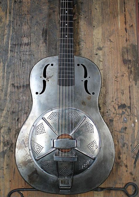 Making Musical Instruments, Resonator Guitar, Lap Steel, Music Center, Steel Guitar, Guitar Collection, Blues Guitar, Beautiful Guitars, Guitar Shop