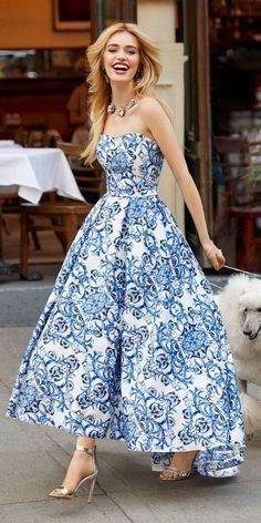 Blue And White Dress, Glam Dresses, Looks Vintage, Classy Dress, Fancy Dresses, Guest Dresses, Gorgeous Dresses, Old Money, Classy Outfits