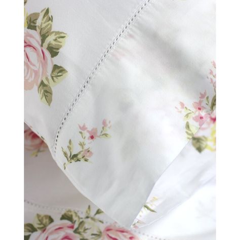 Shabby Chic Sheets, Rose Bed, Shabby Chic Quilts, Floral Comforter Sets, Rose Bedding, Casual Frocks, Floral Comforter, Chic Bedding, Shabby Chic Bedding