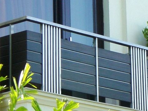 20 Stunning Glass Railing Ideas Home Grill Design, Terrace Grill, Reling Design, Contemporary Balcony, Steel Balcony, درابزين السلم, Steel Grill Design, Iron Balcony Railing, Balcony Glass Design