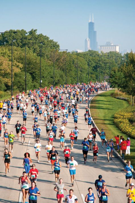 Chicago Half Marathon, Marathon Inspiration, Marathon Motivation, Runner Problems, Chicago Marathon, Runner's World, Marathon Training Plan, Race Training, Running Race