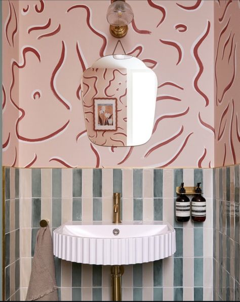 Beautiful Powder Rooms, Interior Design London, Powder Room Design, Studio Interior Design, Downstairs Toilet, Tile Trends, Toilet Room, Bathroom Goals, Geometric Tiles