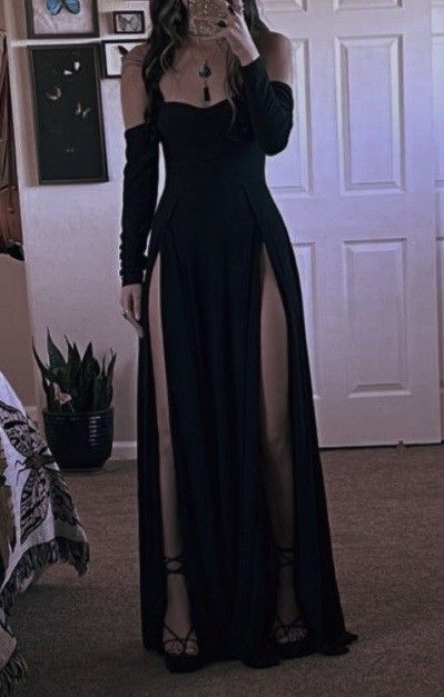 Look 80s, Long Party Dress, Prom Dress Inspiration, Pretty Prom Dresses, Prom Outfits, Glam Dresses, Evening Party Dress, Really Cute Outfits, Fancy Outfits